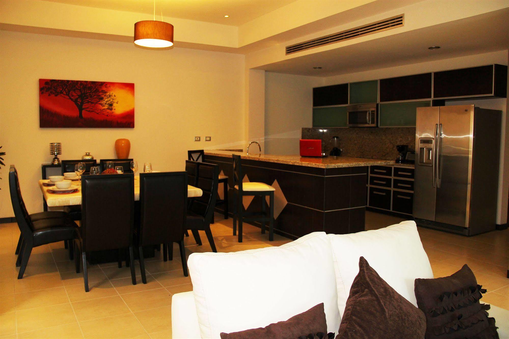 Condoplaza San Pedro Playa del Carmen Esterno foto